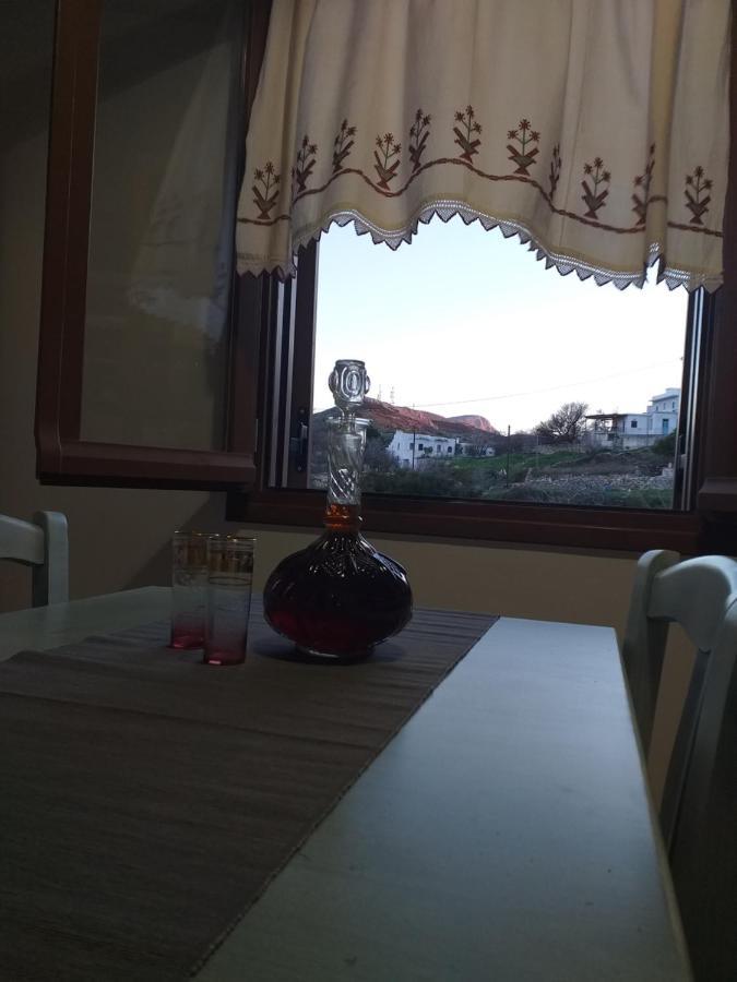 Imellos Apérathos Екстериор снимка